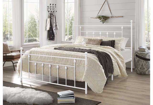 10 Small Bedroom Ideas to Make Your Space Seem Larger (With Photos ...